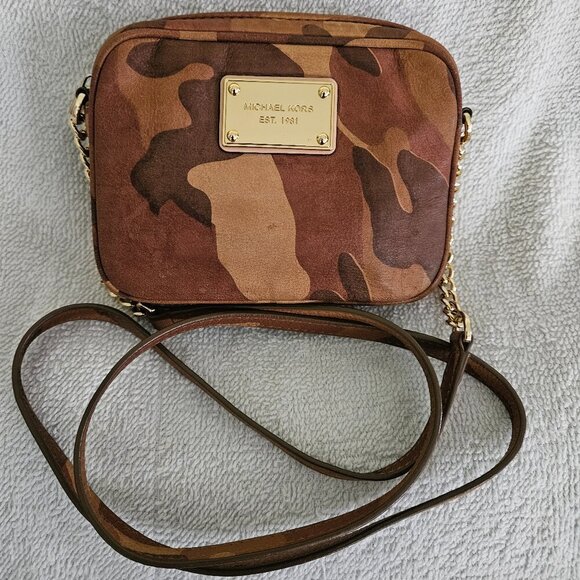 🔆50% OFF! Michael Kors Camo Print Mini Camera Crossbody Bag - Picture 1 of 11